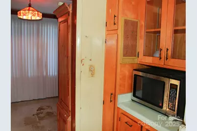 709 Wickins Drive, Hendersonville, NC 28791 - Photo 15