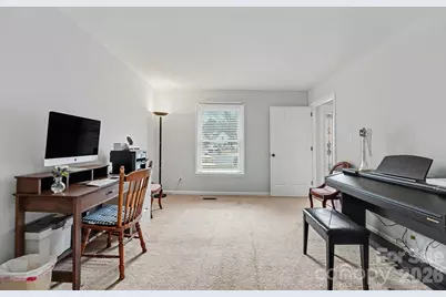 1038 Balsam Terrace, Charlotte, NC 28214 - Photo 15