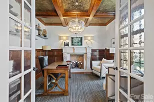 229 Wrenwood Ln, Charlotte, NC 28211 - Photo 9