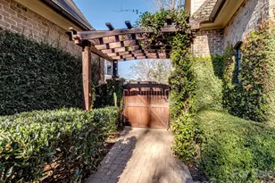 229 Wrenwood Ln, Charlotte, NC 28211 - Photo 43