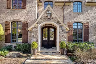 229 Wrenwood Ln, Charlotte, NC 28211 - Photo 3