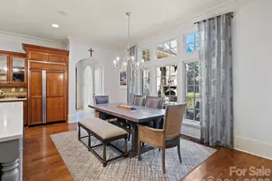 229 Wrenwood Ln, Charlotte, NC 28211 - Photo 17