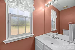 11926 Hawick Valley Ln, Charlotte, NC 28277 - Photo 17