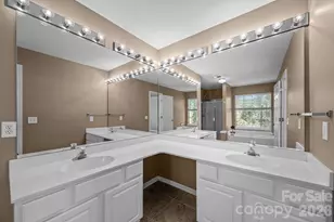 11926 Hawick Valley Ln, Charlotte, NC 28277 - Photo 21