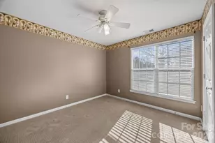 11926 Hawick Valley Ln, Charlotte, NC 28277 - Photo 27