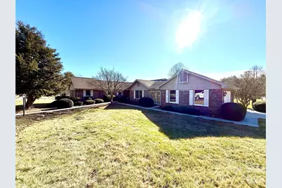 2001 Plum Tree Lane, Hendersonville, NC 28739 - Photo 1