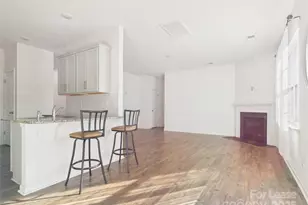 2032 Highland Knoll Dr, Charlotte, NC 28269 - Photo 3