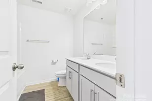 2032 Highland Knoll Dr, Charlotte, NC 28269 - Photo 9