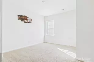 2032 Highland Knoll Dr, Charlotte, NC 28269 - Photo 11