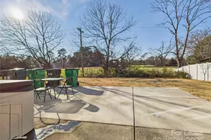 2032 Highland Knoll Dr, Charlotte, NC 28269 - Photo 21