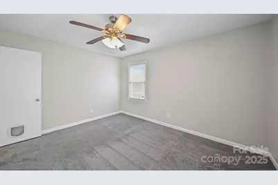 6907 Glenmoor Drive, Charlotte, NC 28214 - Photo 23