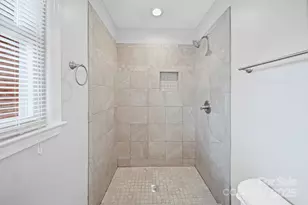 6907 Glenmoor Dr, Charlotte, NC 28214 - Photo 29