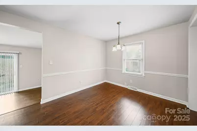 6907 Glenmoor Drive, Charlotte, NC 28214 - Photo 7