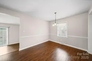 6907 Glenmoor Dr, Charlotte, NC 28214 - Photo 7