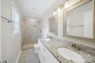 6907 Glenmoor Dr, Charlotte, NC 28214 - Photo 27