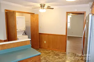 105 Park St, Columbus, NC 28722 - Photo 19
