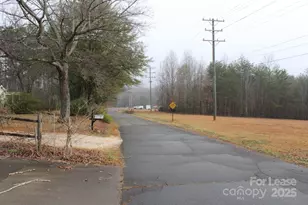 105 Park St, Columbus, NC 28722 - Photo 35