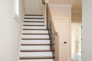 1302 E 10th Street E, Charlotte, NC 28204 - Photo 3