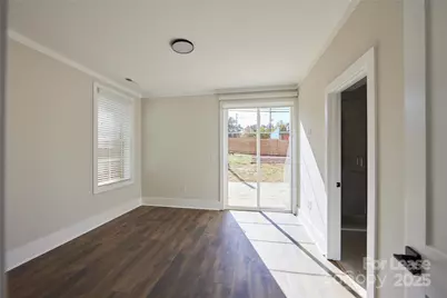 1302 E 10th Street E, Charlotte, NC 28204 - Photo 5