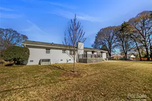 3141 Gardner Park Dr, Gastonia, NC 28054 - Photo 5