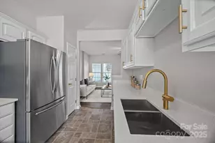 5341 Jocelyn Ln, Charlotte, NC 28269 - Photo 5