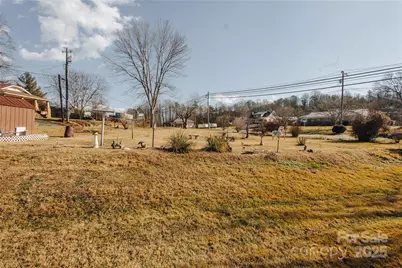 63 Clear Creek Road, Marion, NC 28752 - Photo 5