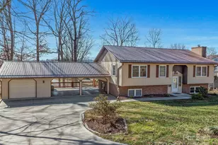 29 Tall Oaks Rd, Candler, NC 28715 - Photo 3