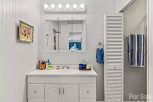 29 Tall Oaks Rd, Candler, NC 28715 - Photo 15