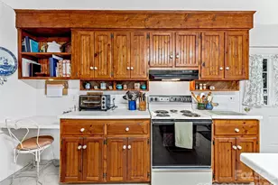 29 Tall Oaks Rd, Candler, NC 28715 - Photo 9