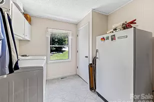 29 Tall Oaks Rd, Candler, NC 28715 - Photo 17