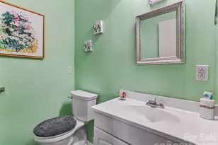 29 Tall Oaks Rd, Candler, NC 28715 - Photo 19