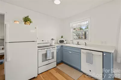 1501 Hebron Road, Hendersonville, NC 28739 - Photo 7