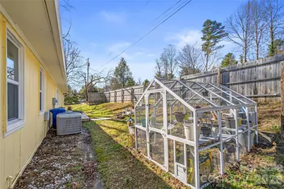 1501 Hebron Road, Hendersonville, NC 28739 - Photo 23