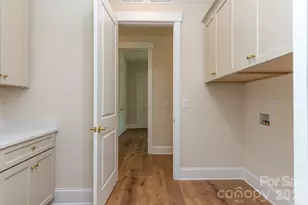13006 Hazelbrook Ln, Cornelius, NC 28031 - Photo 19