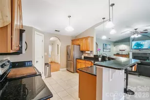 2336 Gemway Dr, Charlotte, NC 28216 - Photo 15