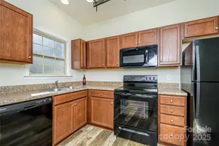 35 Greenly Ln, Fletcher, NC 28732 - Photo 17