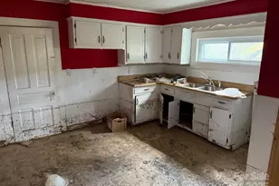 166 Old Helton School Rd, Lansing, NC 28643 - Photo 7