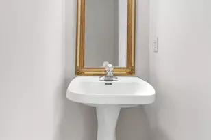 9127 Brocklehurst Ln, Charlotte, NC 28215 - Photo 13