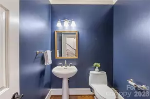 6645 Gaywind Dr, Charlotte, NC 28226 - Photo 9