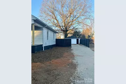 102 S Watterson Street, Kings Mountain, NC 28086 - Photo 3