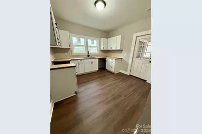 102 S Watterson Street, Kings Mountain, NC 28086 - Photo 5