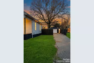 102 S Watterson Street, Kings Mountain, NC 28086 - Photo 3