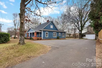925 12th Avenue NW, Hickory, NC 28601 - Photo 17