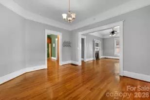 925 12th Ave NW, Hickory, NC 28601 - Photo 3