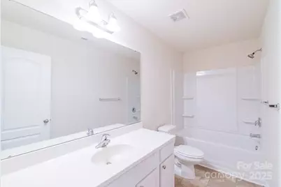 2009 Amos Oaks Lane, Charlotte, NC 28215 - Photo 15