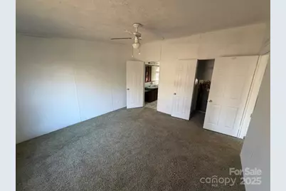 2687 1st Avenue NW, Catawba, NC 28609 - Photo 9