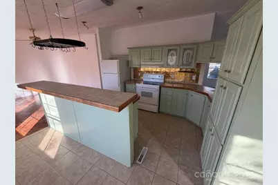 2687 1st Avenue NW, Catawba, NC 28609 - Photo 11