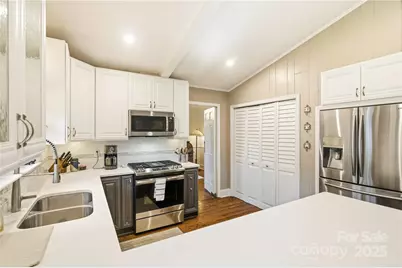 7012 Morganford Road, Charlotte, NC 28211 - Photo 23