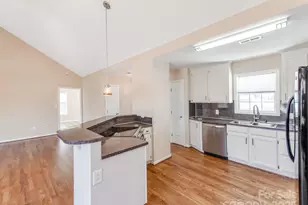 8115 Sisters Ln, Denver, NC 28037 - Photo 9