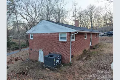 327 Breslin Street, Wadesboro, NC 28170 - Photo 5